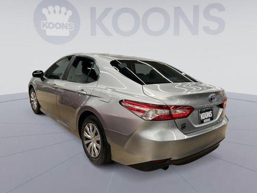 2018 Toyota Camry Hybrid LE