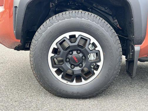 2025 Toyota Tacoma TRD Off Road