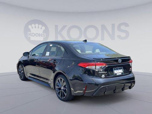 2025 Toyota Corolla Hybrid SE
