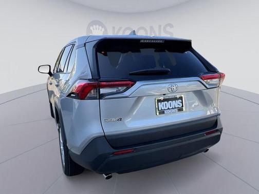 2025 Toyota RAV4 LE