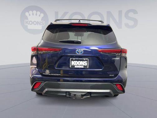 2023 Toyota Highlander Hybrid XLE