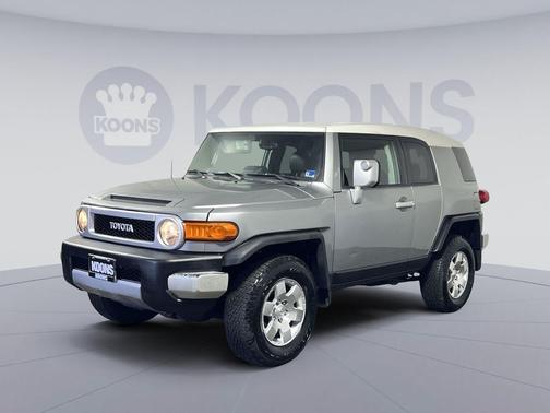 Silver Fresco Metallic 2010 Toyota FJ Cruiser Base