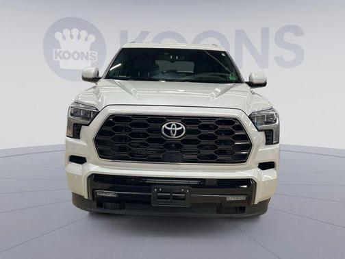 2023 Toyota Sequoia SR5