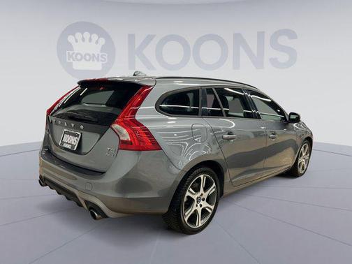 2018 Volvo V60 T5 Dynamic