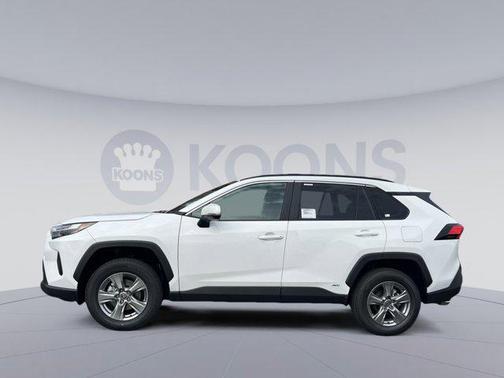 2025 Toyota RAV4 Hybrid XLE