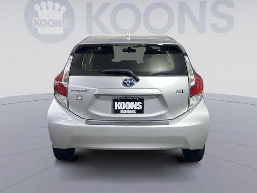 2015 Toyota Prius c Two