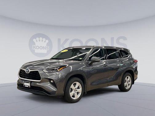 2022 Toyota Highlander LE