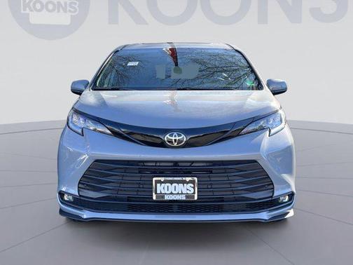 2026 Toyota Sienna Woodland Edition