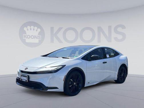 2025 Toyota Prius L