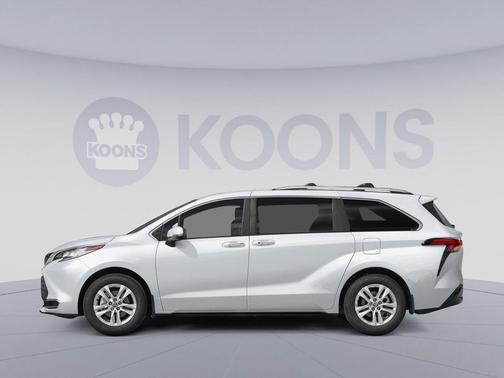 Wind Chill Pearl 2026 Toyota Sienna Limited