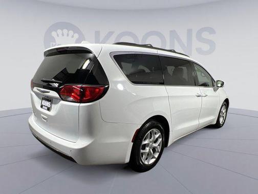 2018 Chrysler Pacifica Touring Plus