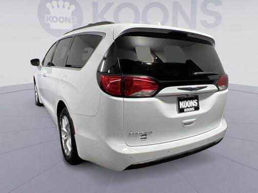 2018 Chrysler Pacifica Touring Plus