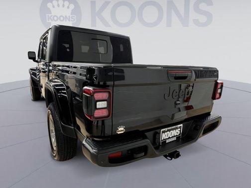 2022 Jeep Gladiator Sport S