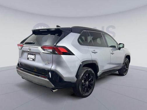 2025 Toyota RAV4 Hybrid SE