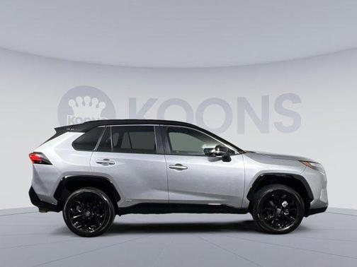 2025 Toyota RAV4 Hybrid SE