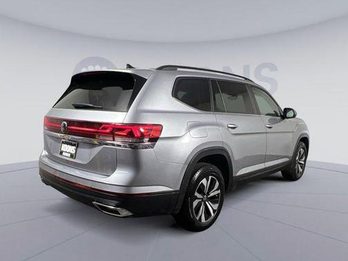 2025 Volkswagen Atlas 2.0T SE