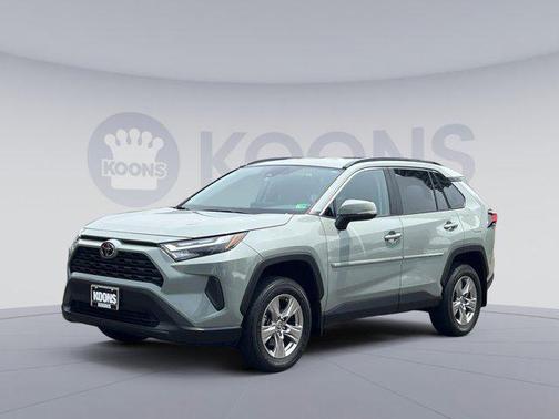 2022 Toyota RAV4 XLE