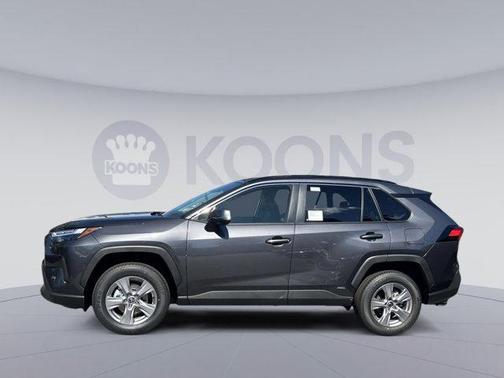 2025 Toyota RAV4 Hybrid XLE