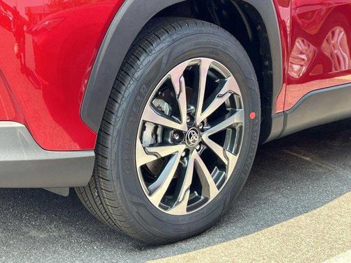 2025 Toyota Corolla Cross XLE