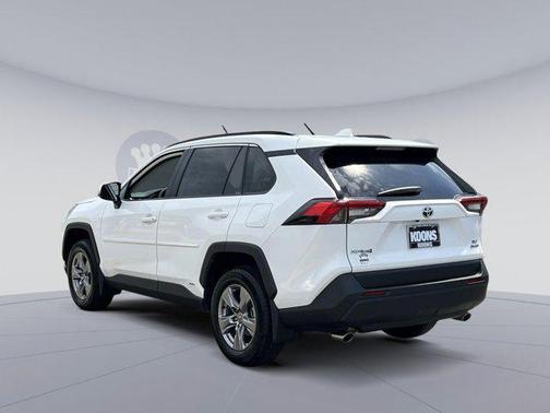 2024 Toyota RAV4 Hybrid XLE