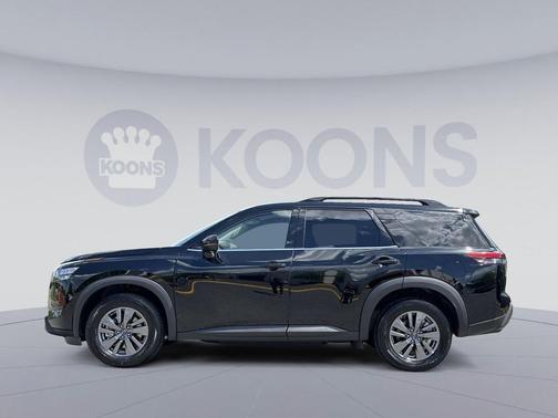 Super Black 2025 Nissan Pathfinder SV FWD