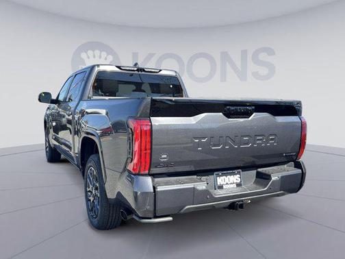 2025 Toyota Tundra Hybrid Platinum