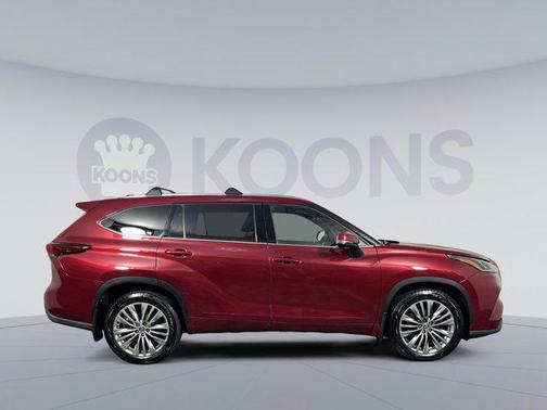 2021 Toyota Highlander Platinum