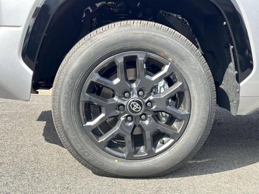 2025 Toyota Tundra Hybrid Platinum