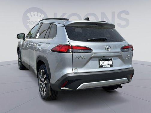 2025 Toyota Corolla Cross XLE