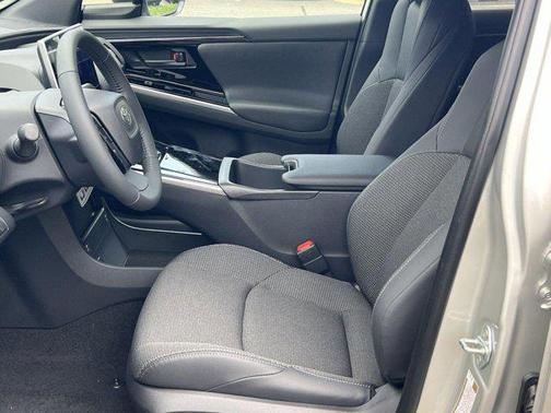 2025 Toyota bZ4X XLE
