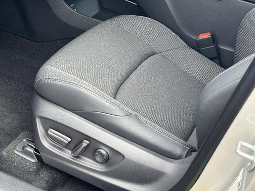 2025 Toyota bZ4X XLE