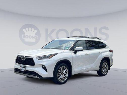 2022 Toyota Highlander Platinum