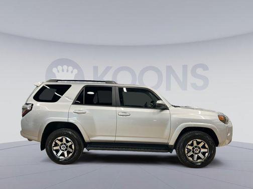 2024 Toyota 4Runner TRD Off Road