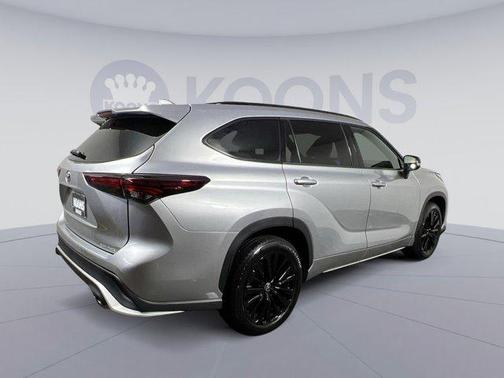 2024 Toyota Highlander XSE
