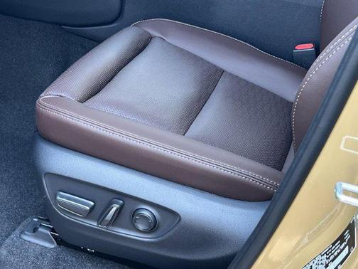 Trail Dust/Gray Scape Roof 2026 Toyota Land Cruiser Base