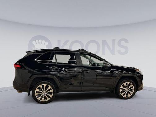 2021 Toyota RAV4 XLE Premium