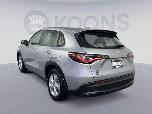 Lunar Silver Metallic 2024 Honda HR-V LX