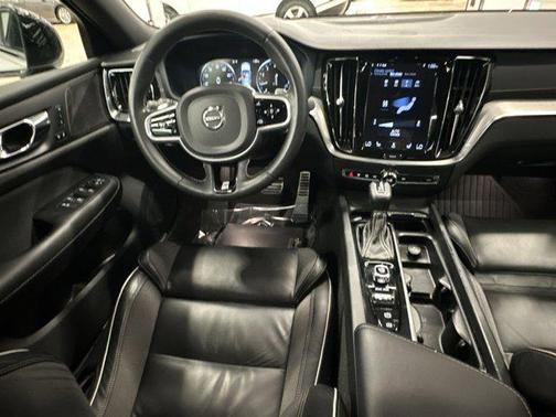 2020 Volvo S60 T6 R-Design