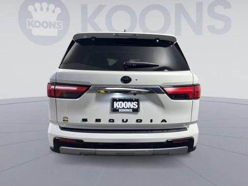 2024 Toyota Sequoia SR5