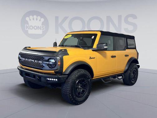 CYBER ORANGE MET TRI-COAT 2021 Ford Bronco Badlands