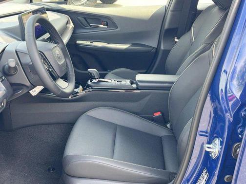 2025 Toyota Prius XLE