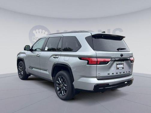 2025 Toyota Sequoia Platinum