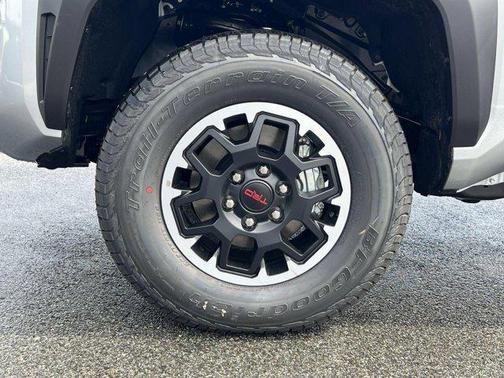 2025 Toyota Tacoma TRD Off Road