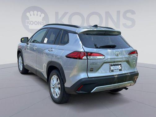 2025 Toyota Corolla Cross LE
