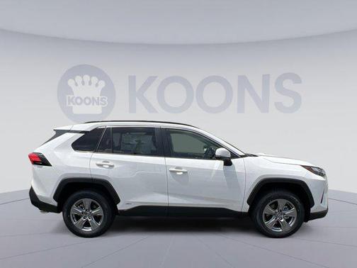 2025 Toyota RAV4 Hybrid XLE
