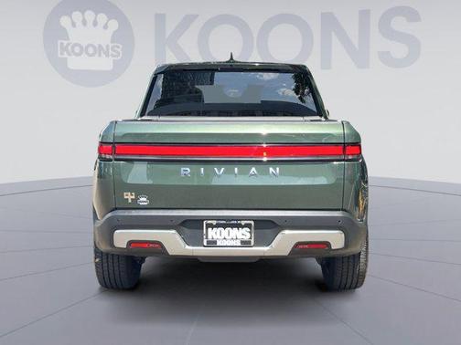 2022 Rivian R1T Adventure