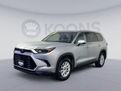 Celestial Silver Metallic 2025 Toyota Grand Highlander XLE