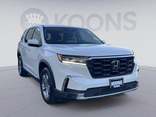 2023 Honda Pilot AWD EX-L 8 Passenger