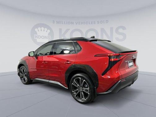Photo 3 of 25 of 2023 Toyota bZ4X Limited