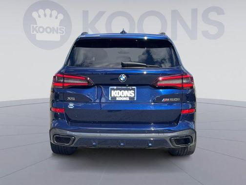 2022 BMW X5 M50i